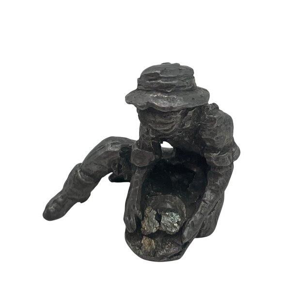 Vintage Pewter Prospector Figurine Panning Gold - Rustic Western Decor Miniature - Picture 2 of 5
